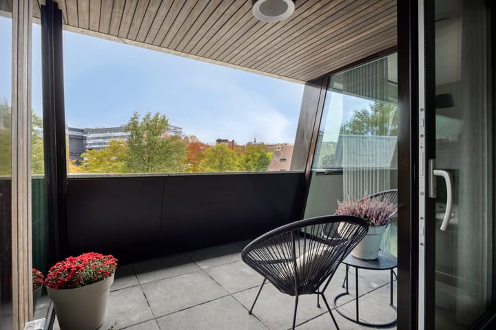 Photo 21 of Vincent van den Heuvellaan 33