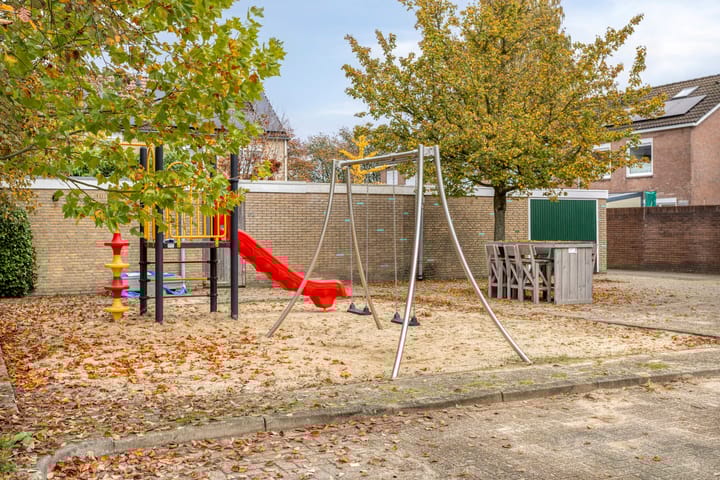 Foto 36 van Clematisstraat 25