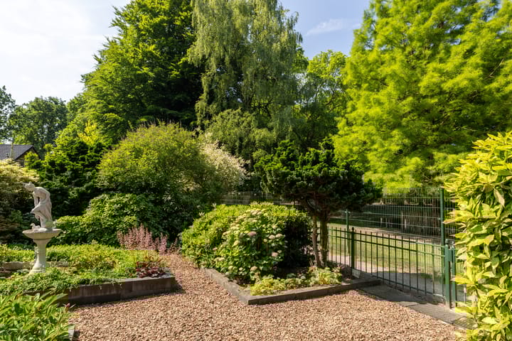 Photo 10 of Albert Neuhuyslaan 23