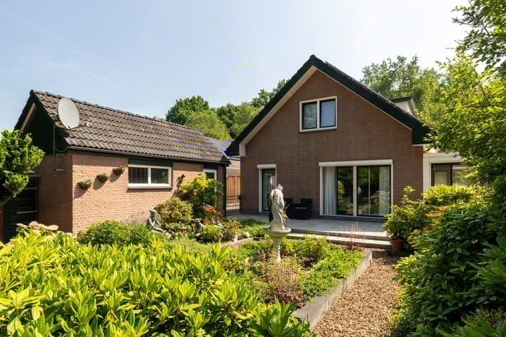 Photo 39 of Albert Neuhuyslaan 23