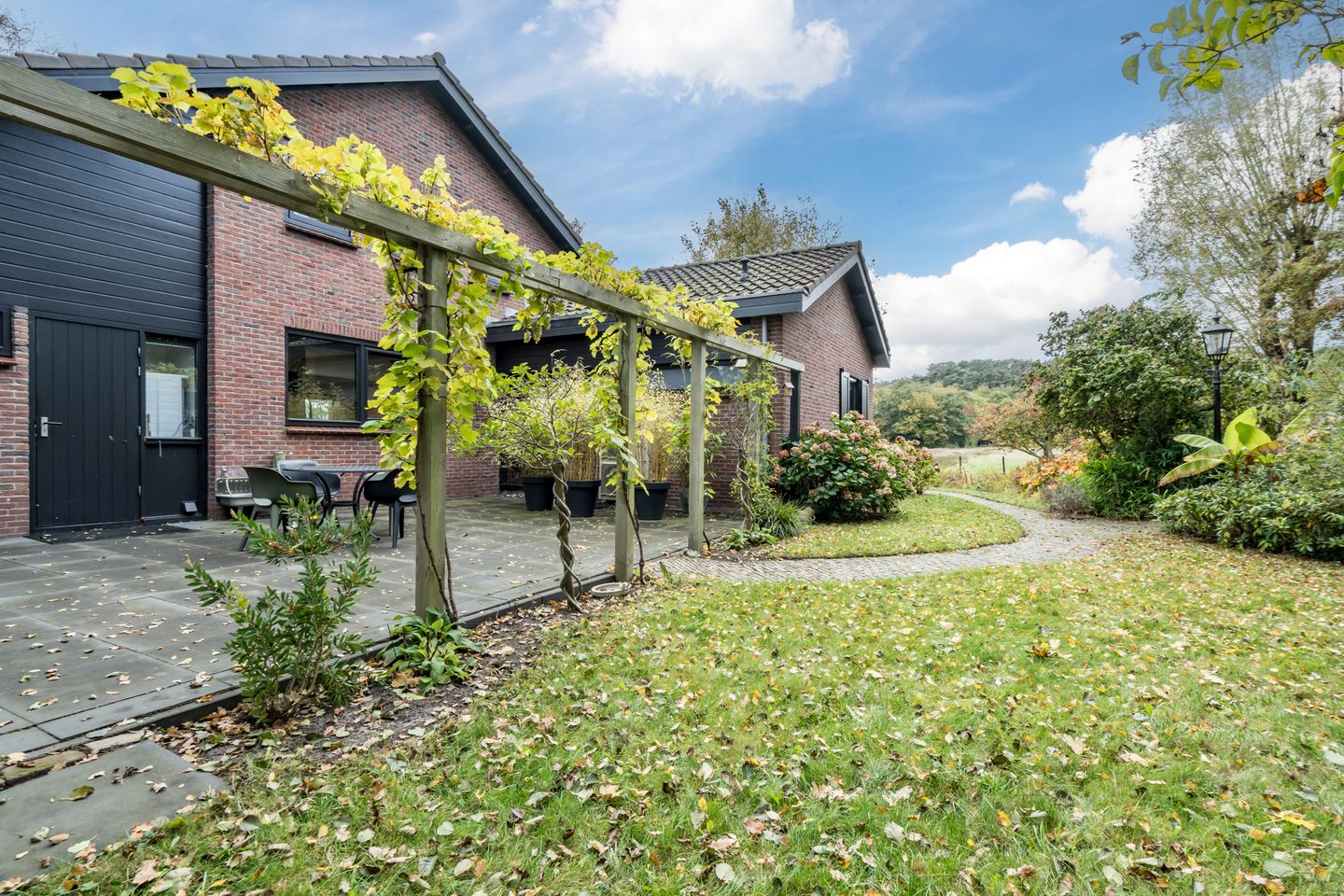 Foto 70 van Heereweg 129