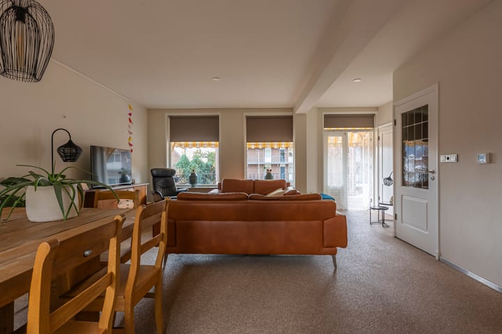 Photo 9 of Burg.Savelberglaan 10-A