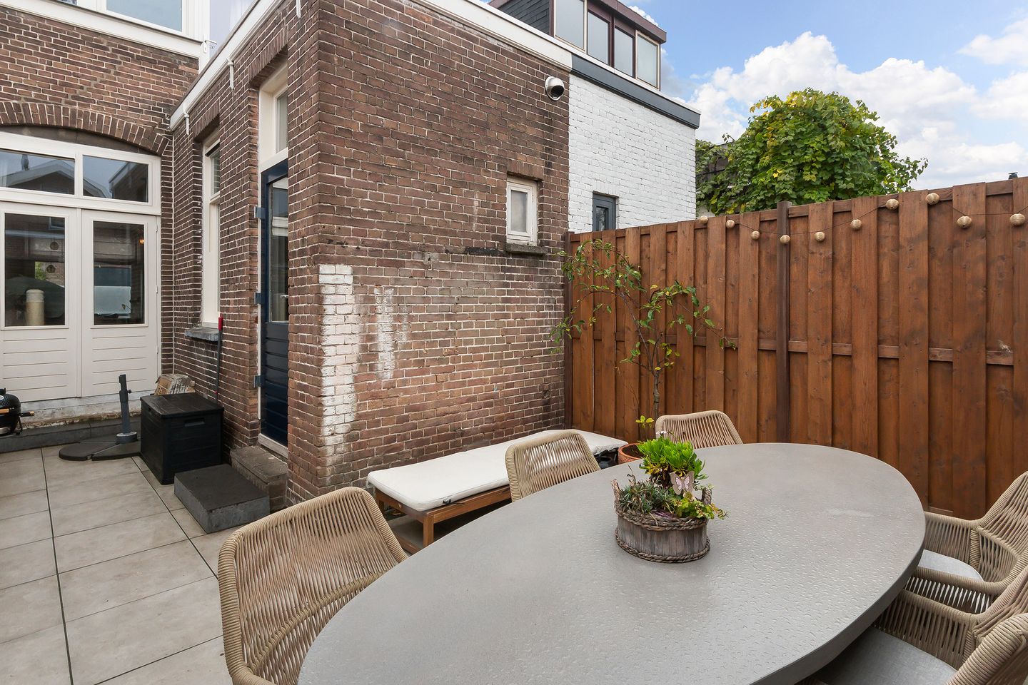 Photo 25 of Huygensstraat 7