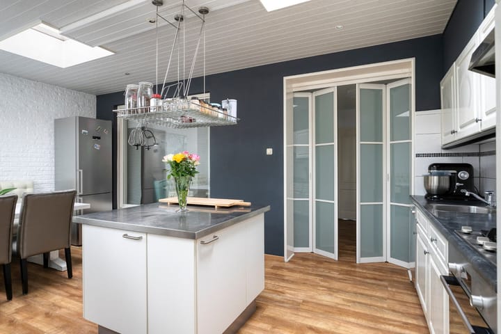 Foto 6 van Bernhardlaan 15