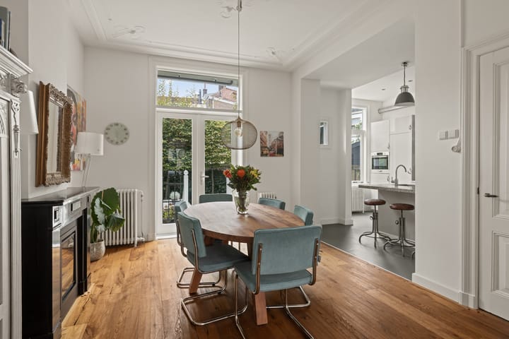 Photo 2 of Obrechtstraat 3