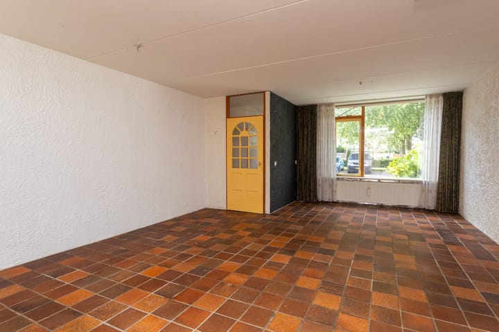 Foto 2 van Weegbree 49