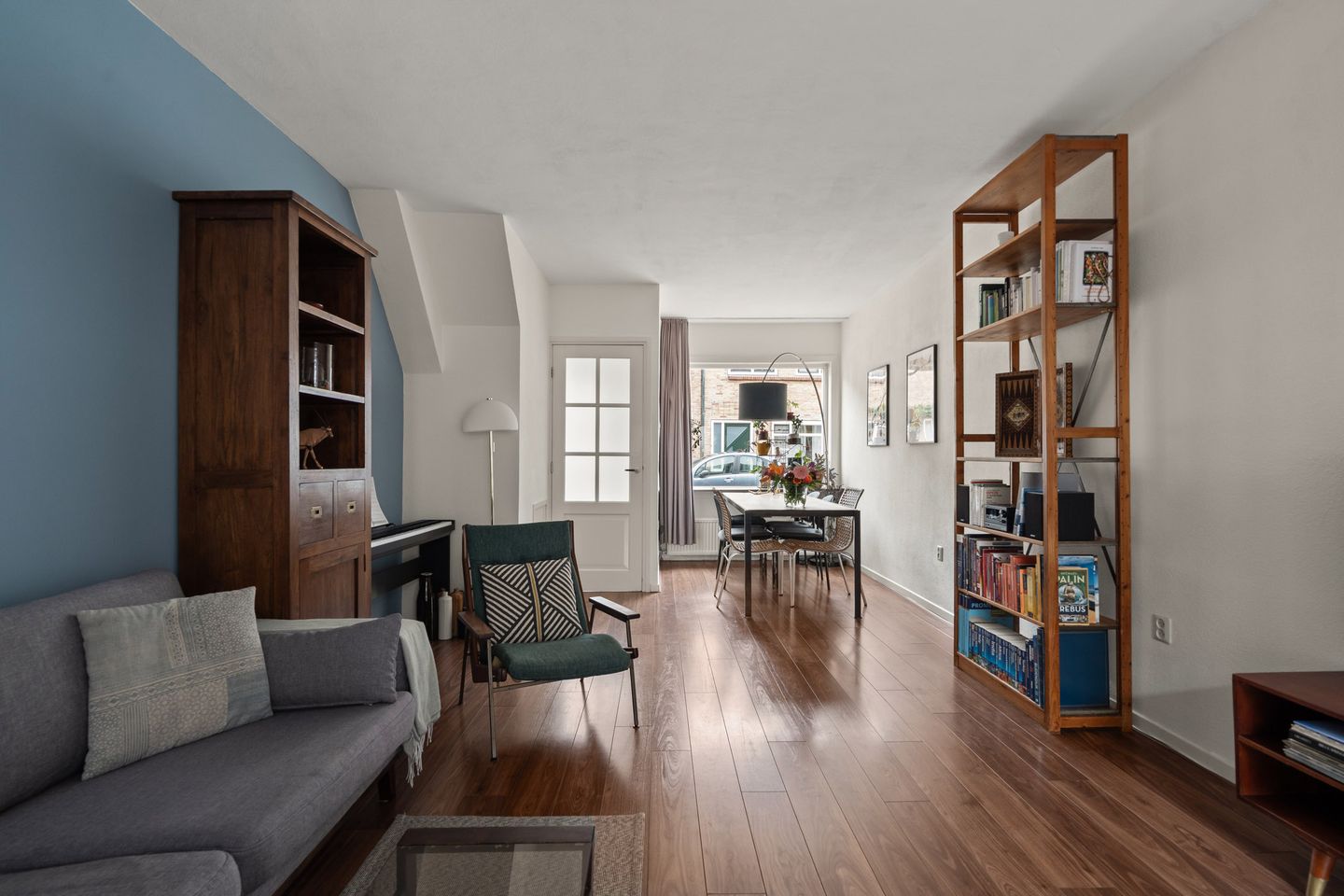 Photo 4 of Adelboldstraat 2