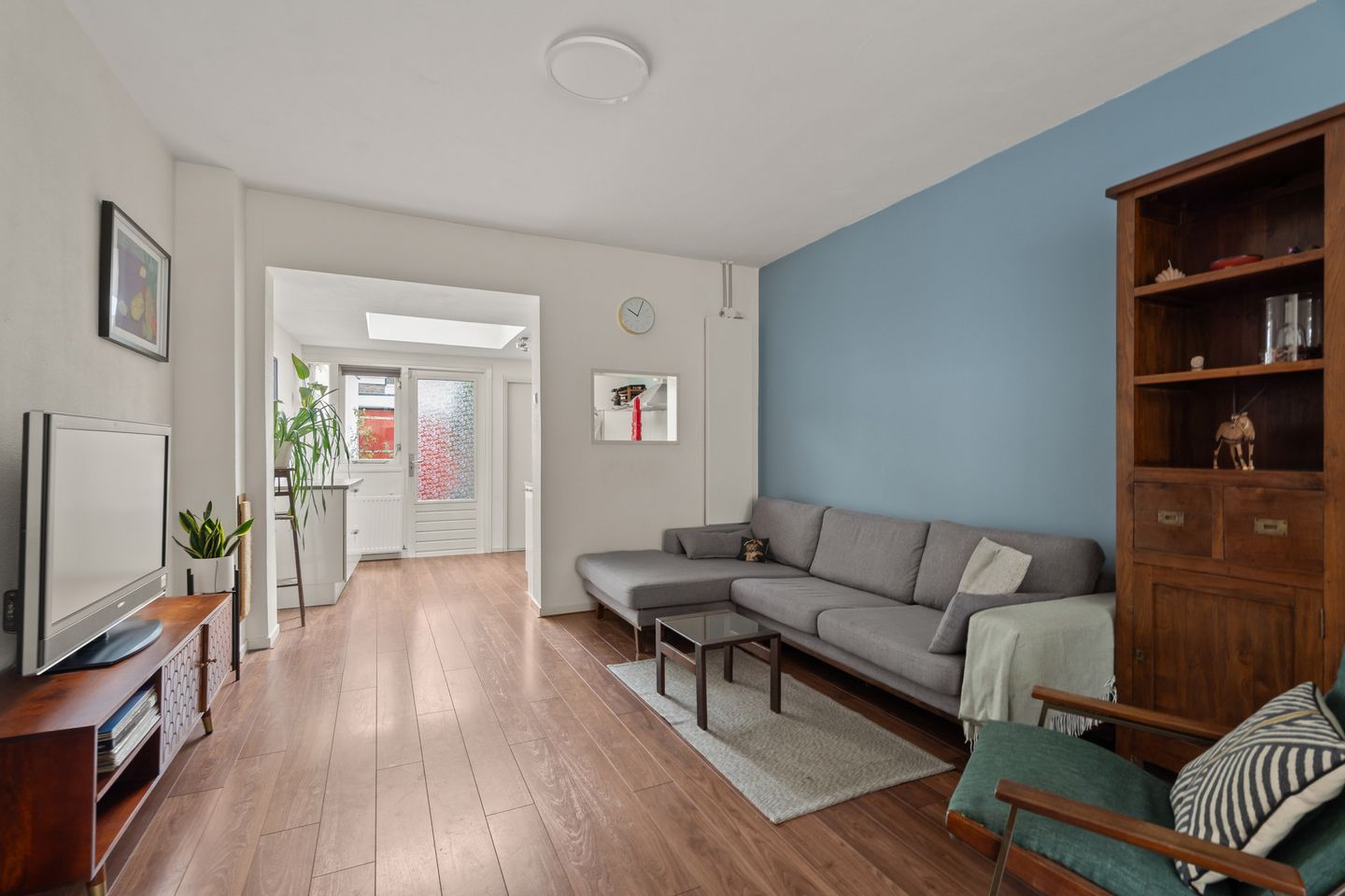 Photo 10 of Adelboldstraat 2