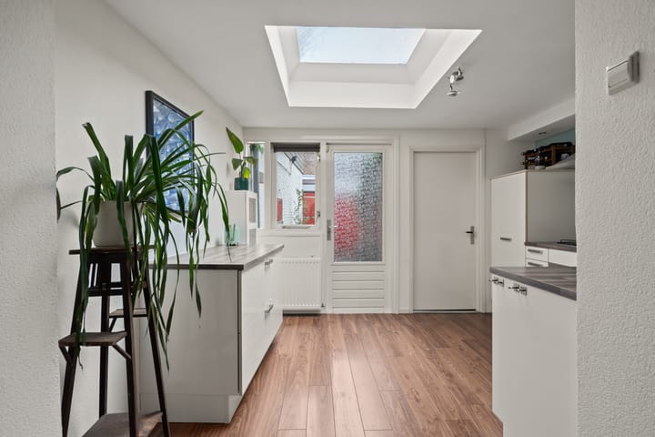 Foto 12 van Adelboldstraat 2