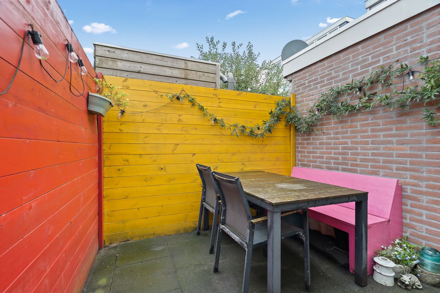 Photo 20 of Adelboldstraat 2