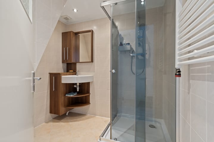 Foto 30 van Adelboldstraat 2