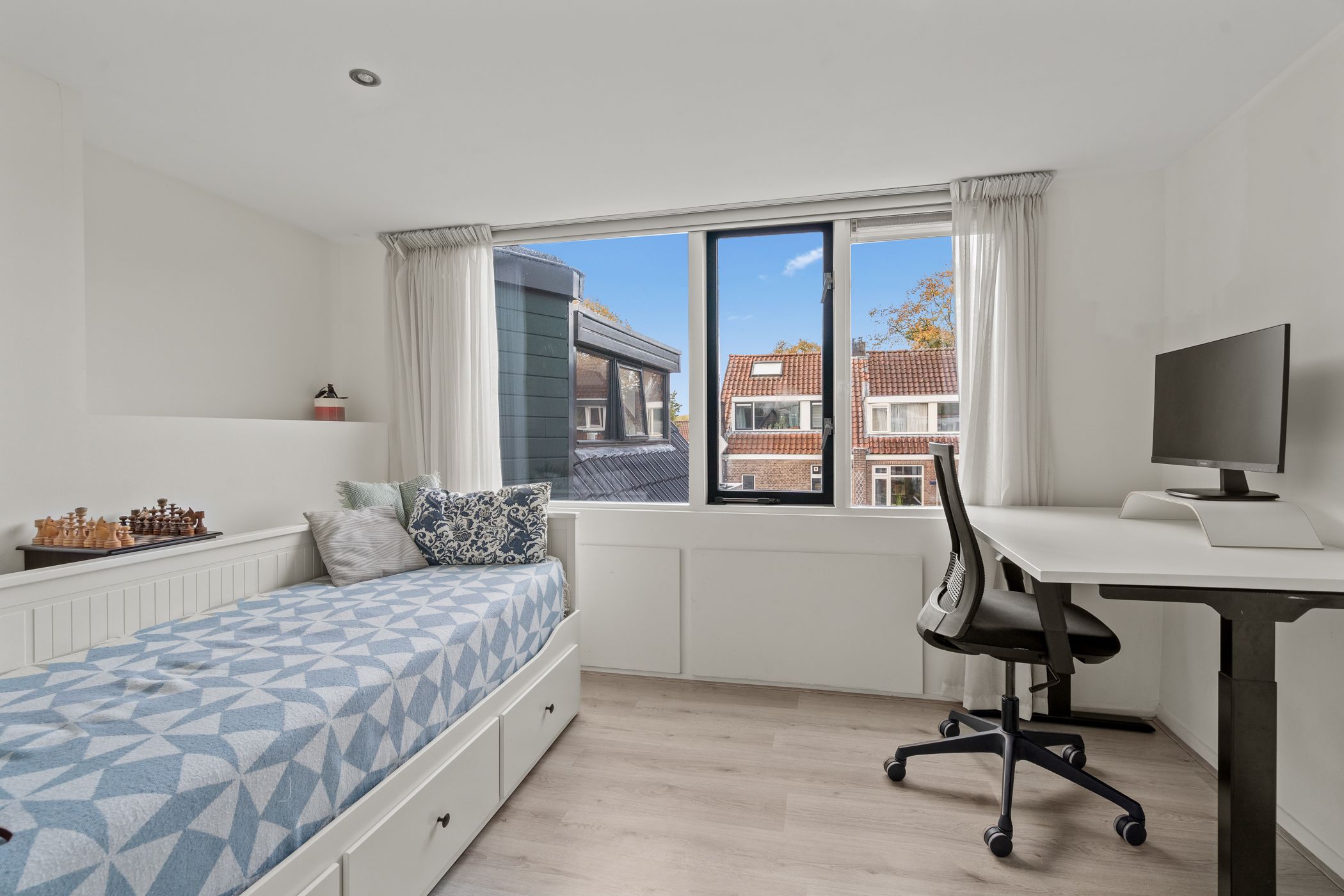 Photo 36 of Adelboldstraat 2