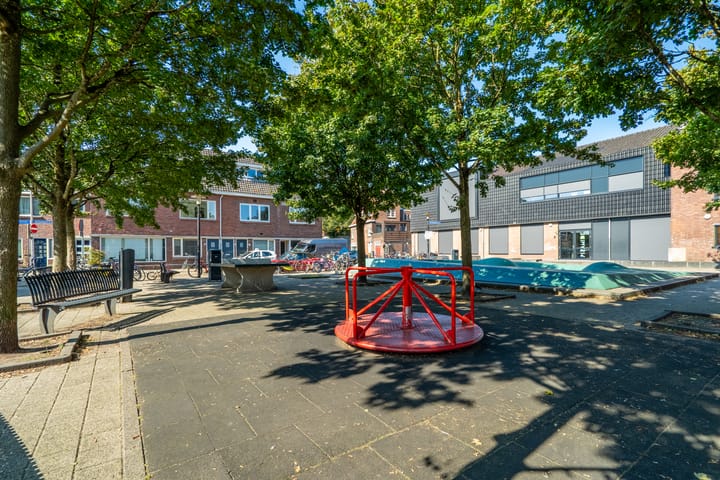 Foto 42 van Adelboldstraat 2