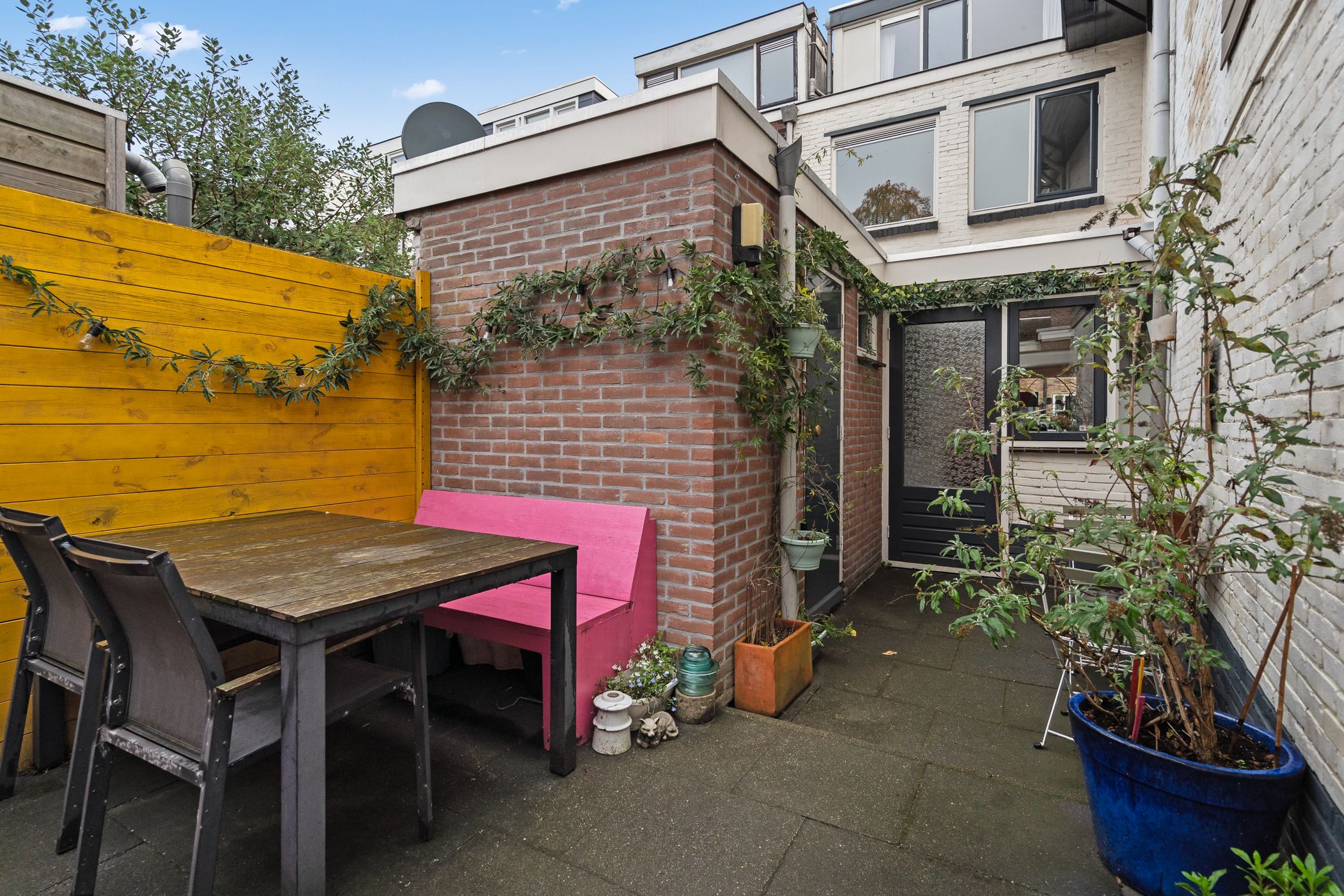 Photo 21 of Adelboldstraat 2