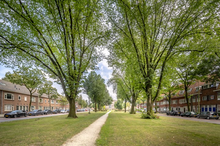 Foto 43 van Adelboldstraat 2