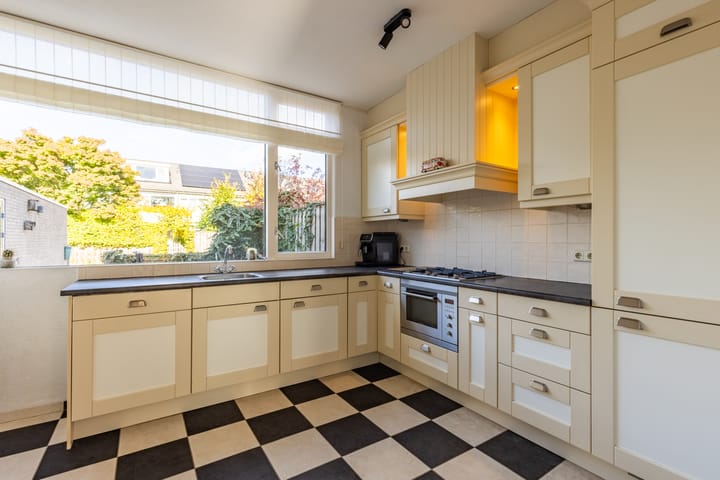 Foto 7 van Kenemansstraat 26