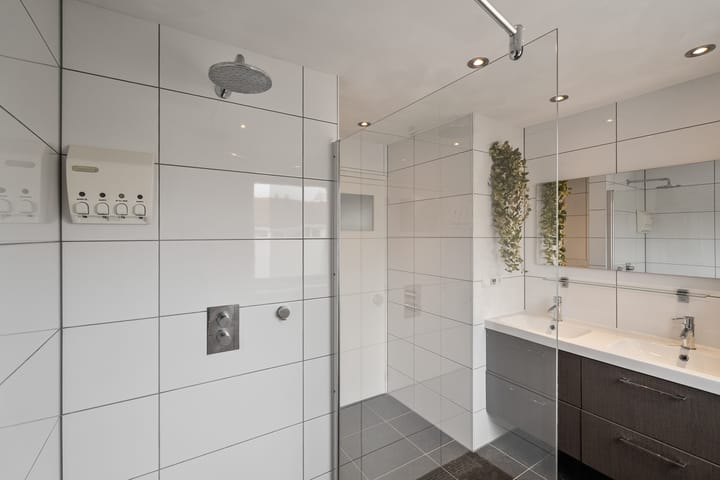 Photo 22 of Karel Doormanstraat 51