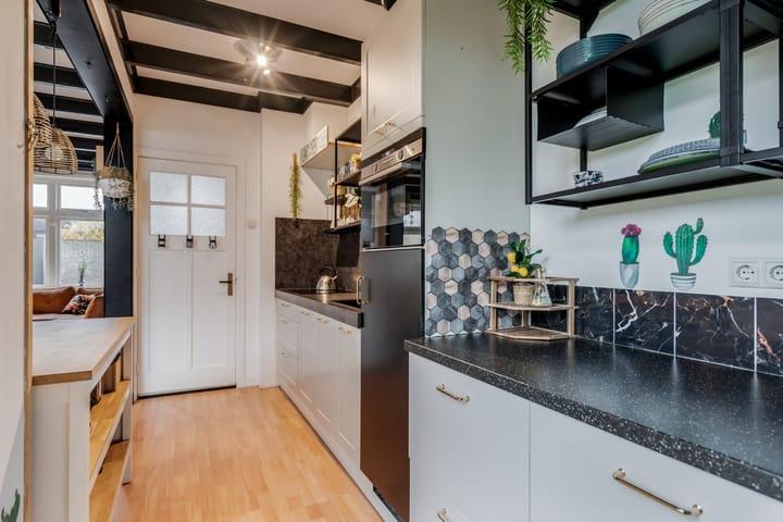 Photo 12 of Klaas Benninkstraat 3