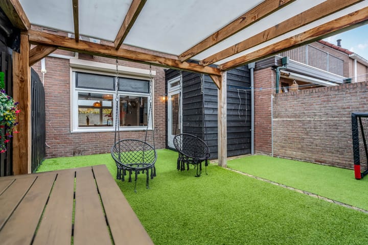 Photo 19 of Klaas Benninkstraat 3