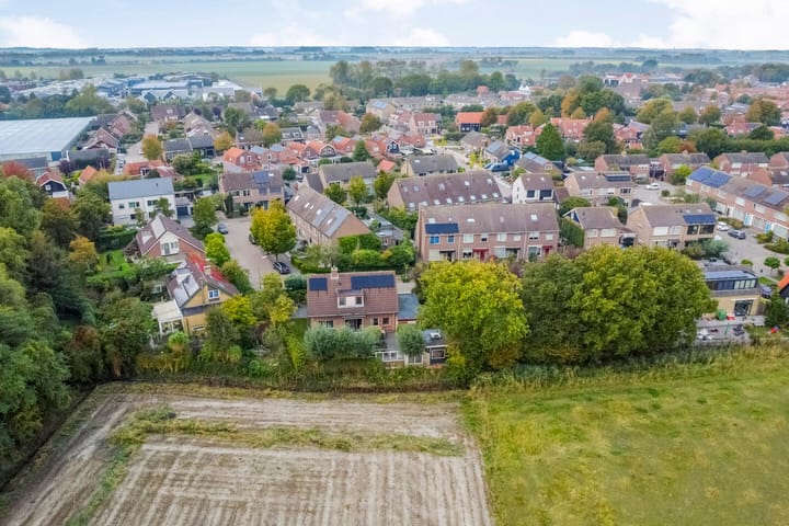 Photo 51 of Bisschopstraat 37