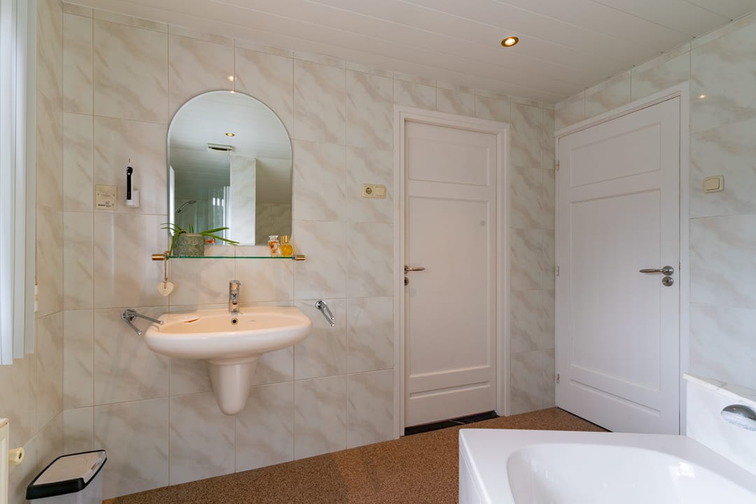 Foto 23 van Looiwinkelstraat 30