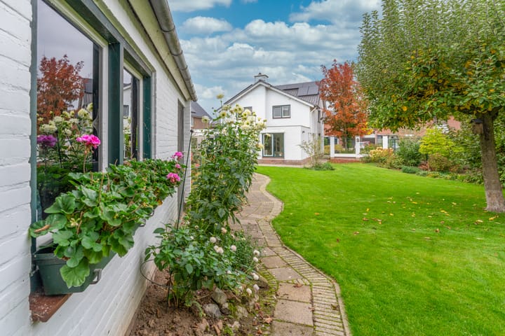 Foto 40 van Looiwinkelstraat 30