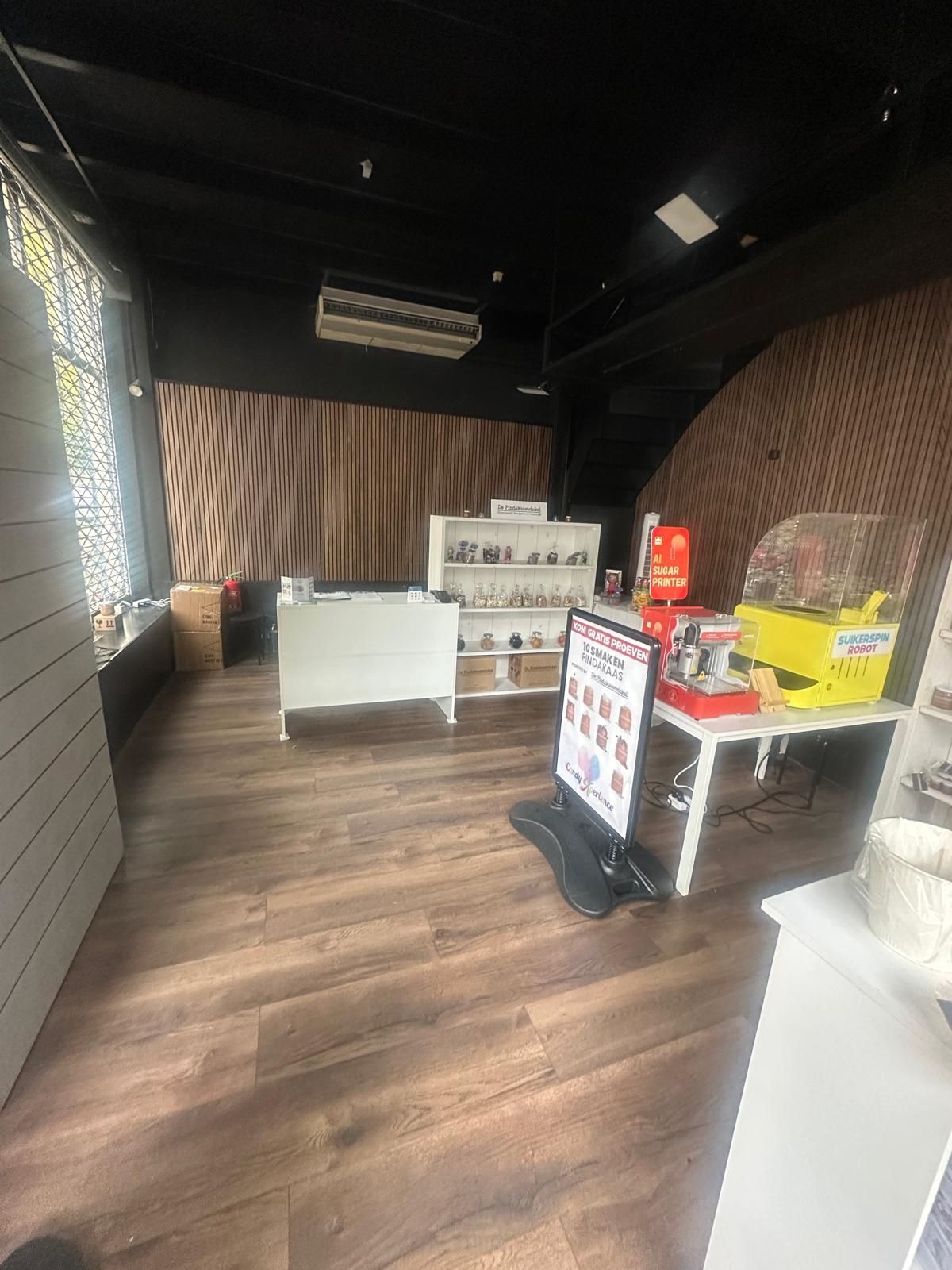 Bekijk foto 5 van Brabantse Turfmarkt 94