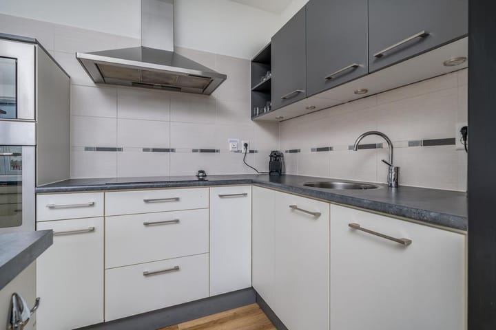 Photo 8 of Theseusstraat 147