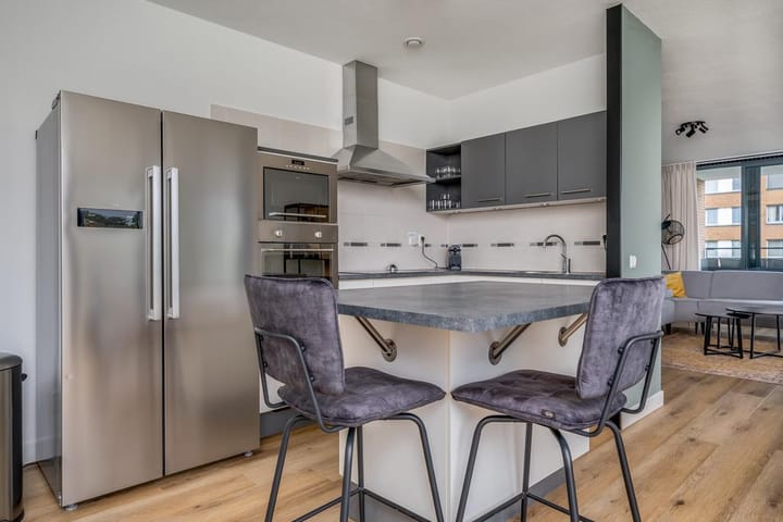 Photo 9 of Theseusstraat 147