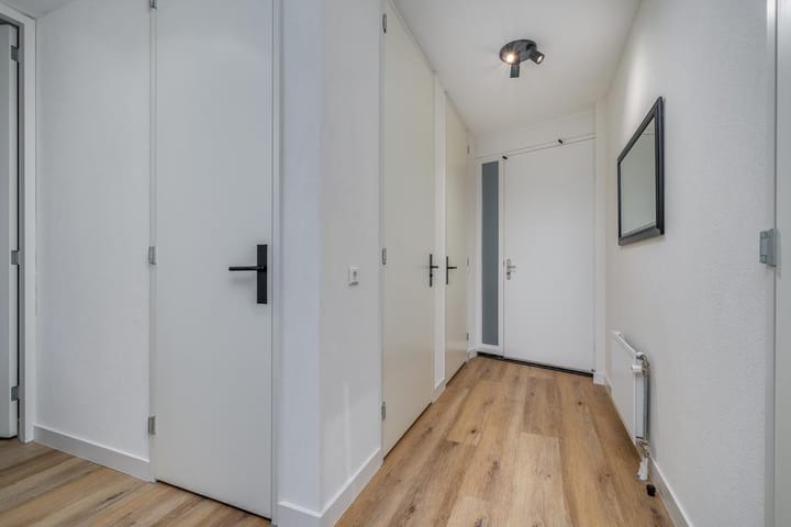 Photo 10 of Theseusstraat 147