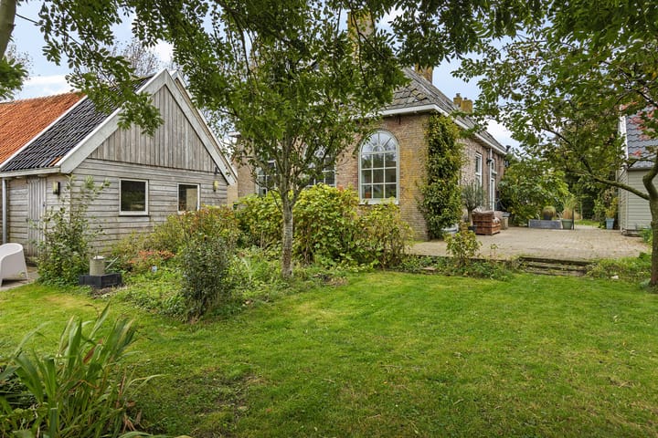 Photo 3 of Schoolstraat 2