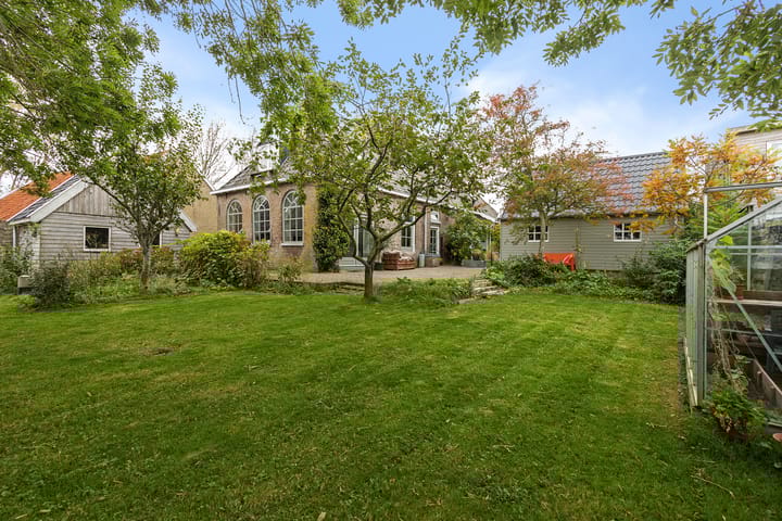 Photo 57 of Schoolstraat 2