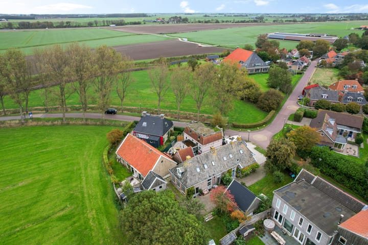 Photo 61 of Schoolstraat 2