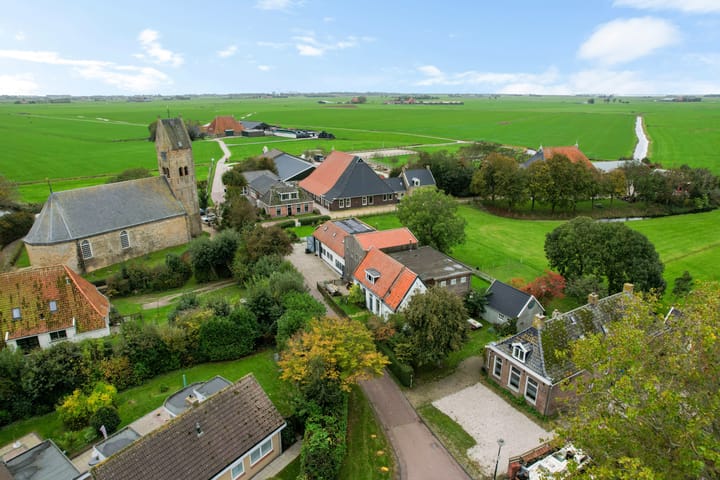 Photo 63 of Schoolstraat 2