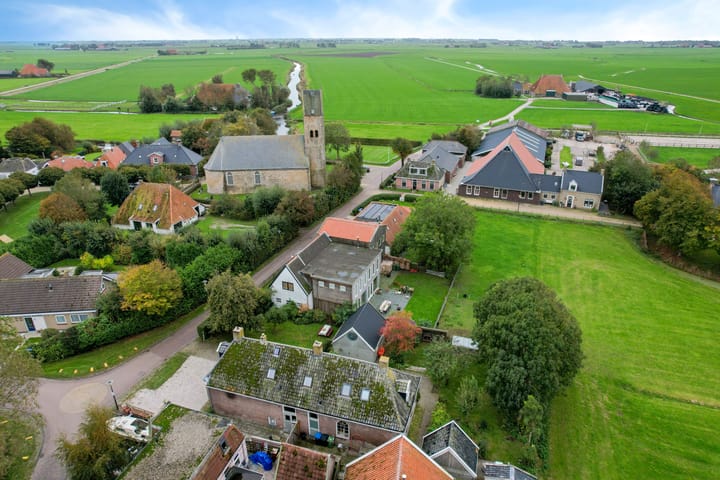 Photo 64 of Schoolstraat 2