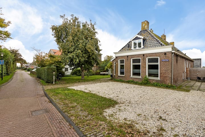 Photo 66 of Schoolstraat 2