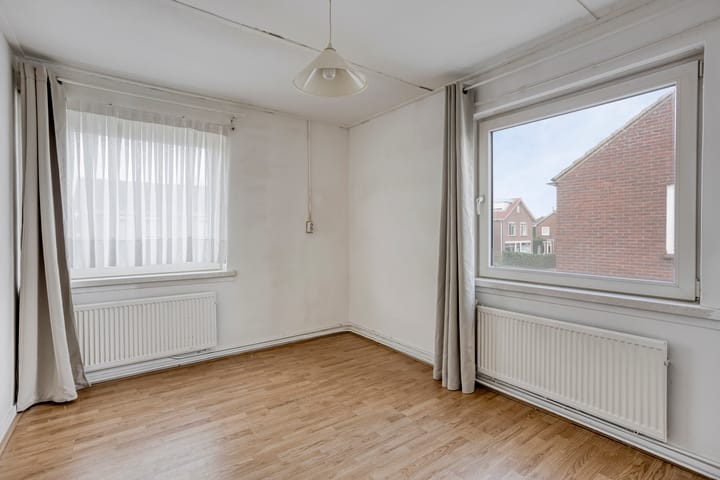 Photo 20 of Sint Martinusstraat 25