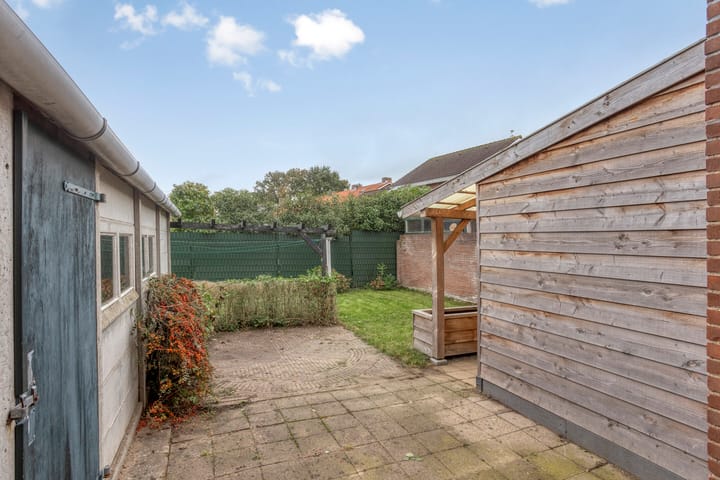 Photo 23 of Sint Martinusstraat 25