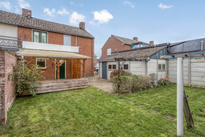 Photo 24 of Sint Martinusstraat 25