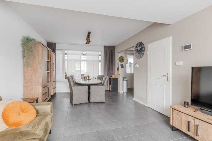 Foto 7 van den Dries 19