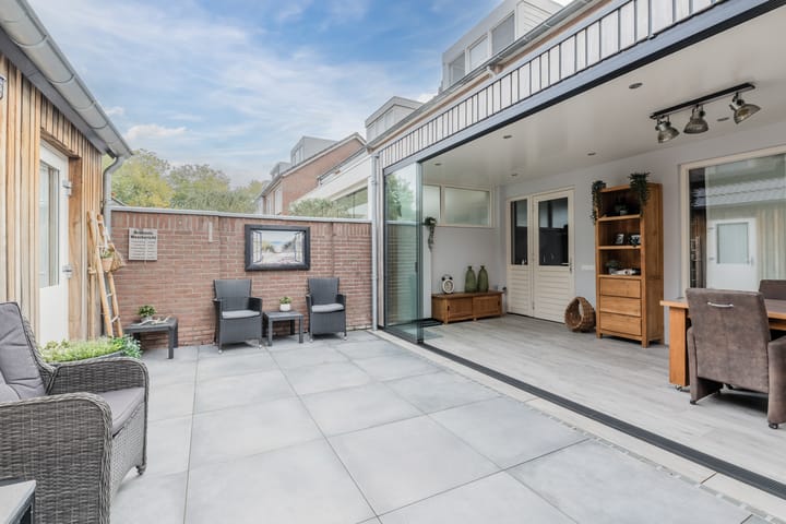 Foto 32 van den Dries 19