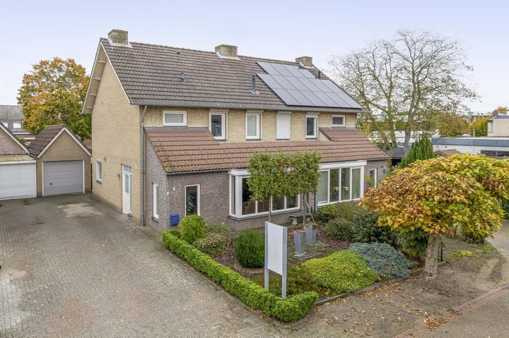 Foto 27 van Busstraat 5