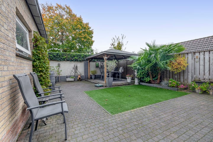 Foto 22 van Busstraat 5