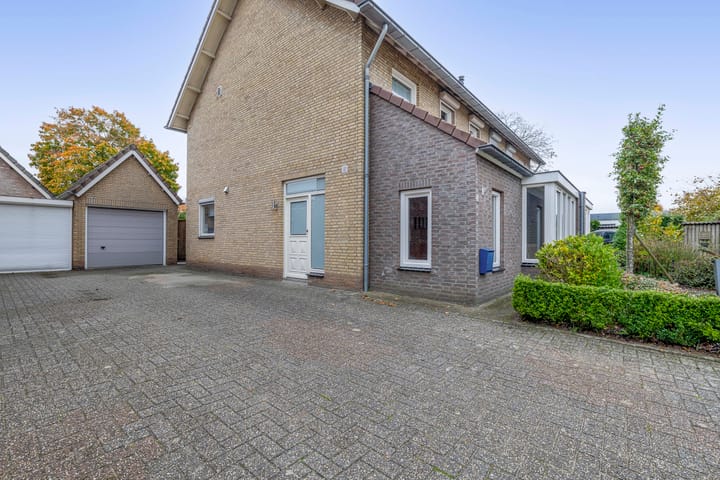 Foto 26 van Busstraat 5