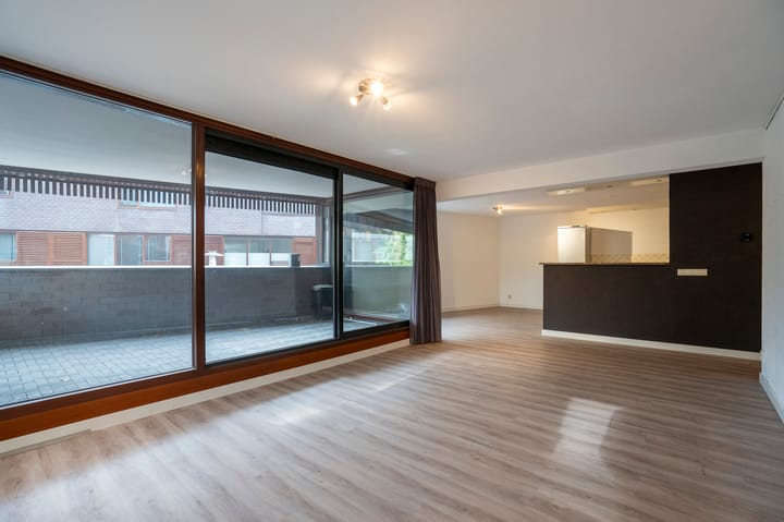 Foto 7 van Dotterbloem 14