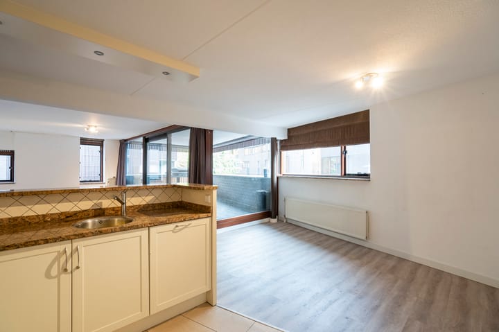 Foto 12 van Dotterbloem 14