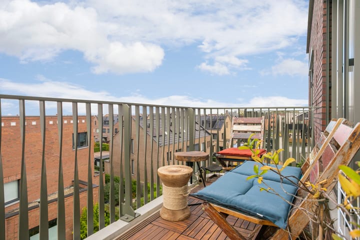 Foto 16 van Nederhemertstraat 57