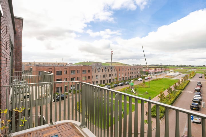 Foto 17 van Nederhemertstraat 57