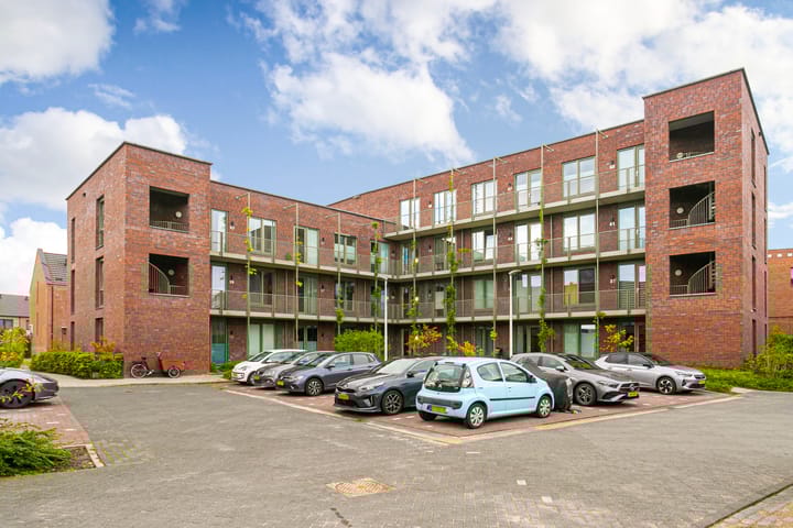 Foto 22 van Nederhemertstraat 57