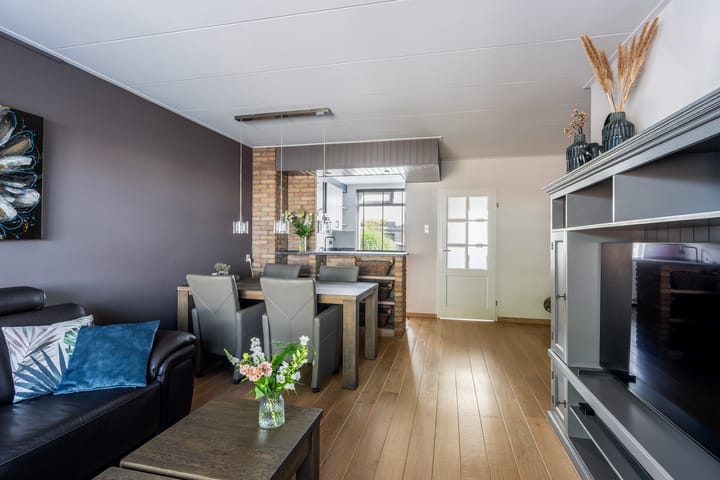 Photo 12 of Gladiolenstraat 11